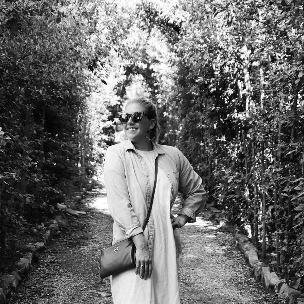 Shopping enthusiast - Nikki